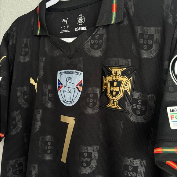Portugal 2025 Ronaldo special edition jersey - Picture 4 of 6